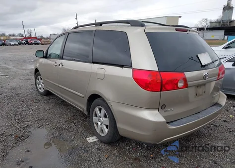 2009 Toyota Sienna Le z USA, uszkodzony, nr VIN 5TDZK23CX9S273511